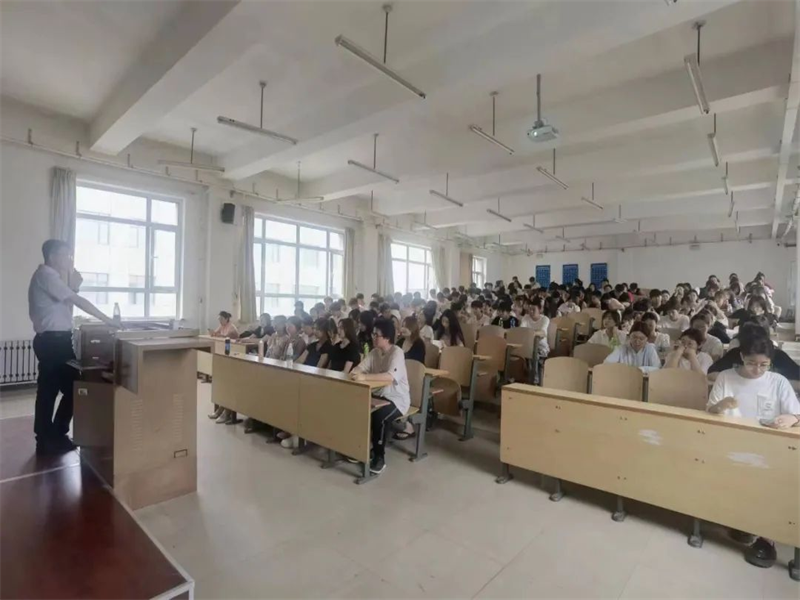 tyc122cc太阳成集团工程造价系开展“建筑人第一课”认知实习讲座